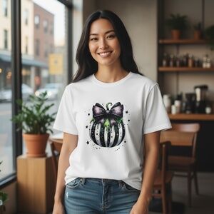 Halloween Purple Bow Green Black White Pumpkin Women's White T- Shirt Large NEW